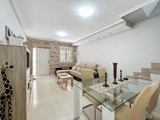 Casa adossada a Esperanza - Quemadero. Bonita casa en calle tradicional en el centro.