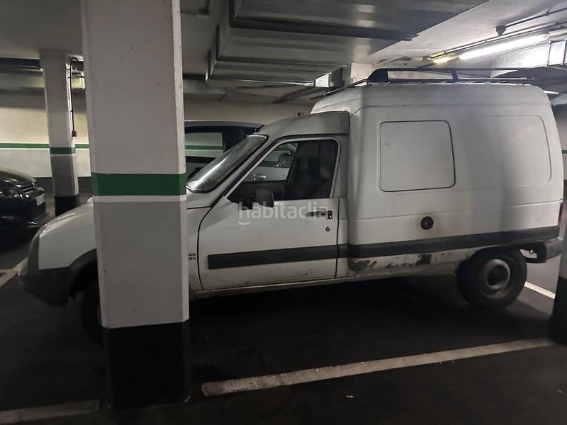 Foto b610beaa-efb1-41c7-b5aa-9c63a4054468. Parking coche genial plaza garaje en el centro corredoria en Oviedo