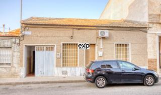Casa a Benejúzar. Oportunidad única en benejúzar  planta baja de 180 m con gran po