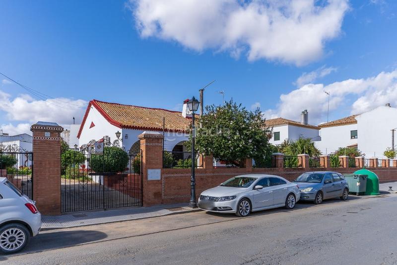 Foto b2582022-0e3a-48b3-ac6b-2cc8f8d16362. Xalet amb aparcament piscina a Trigueros