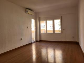 Pis  Calle del buen retiro. Piso de 4 habitaciones listo para entrar a vivir