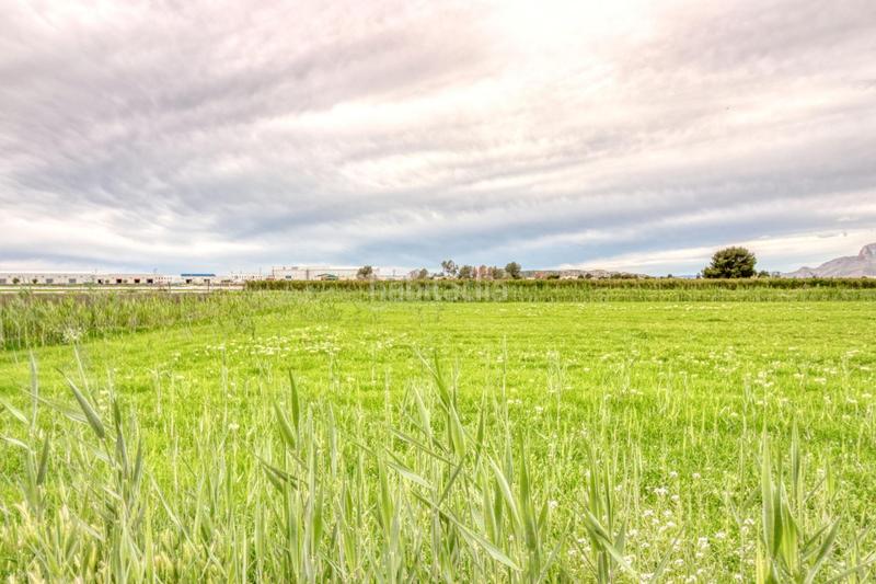 Foto 67c2a70d-f3f2-487a-9e96-f50e8e6c0374. Terreno residencial terreno urbanizable en venta los zanjones en San Isidro