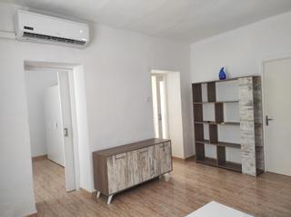 Casa a Norte. Planta baja con terraza en en el centro de santa pola