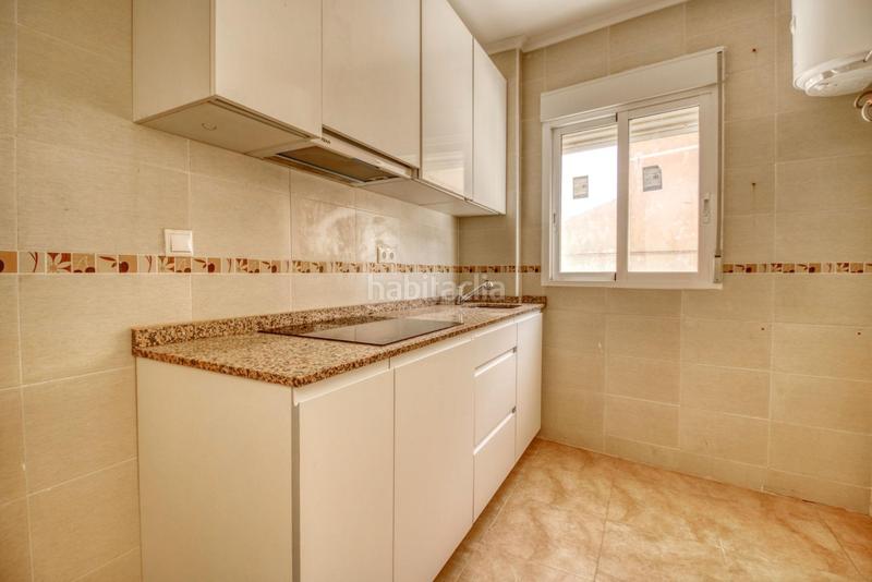 Foto 0d2244fc-c1ea-48b6-8ca0-c312ff187bc7. Casa adossada amb aparcament a Abanilla