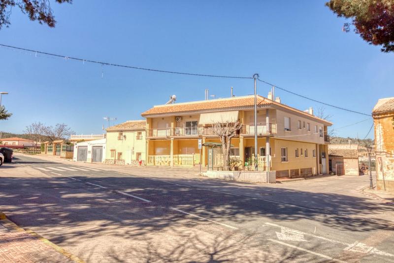 Foto 80993261-a795-4c19-9384-b9529c05c419. Casa adossada amb aparcament a Abanilla