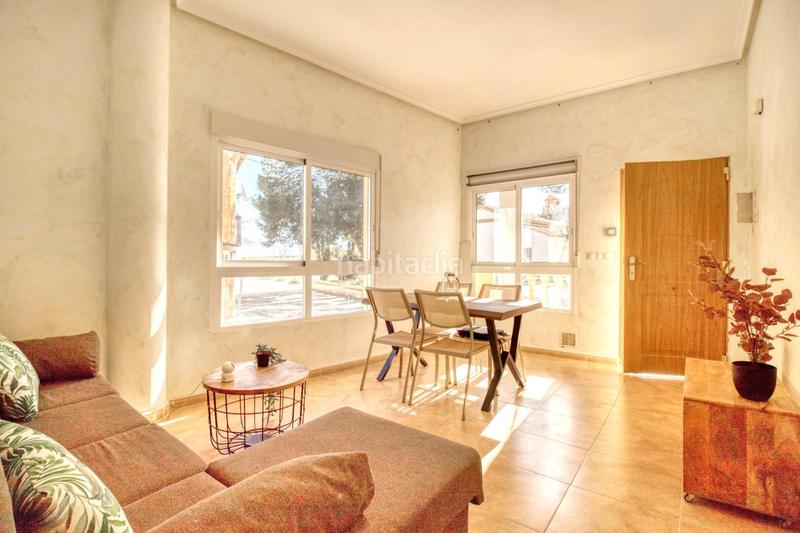 Foto f7b360f2-b49c-4779-bee6-bed6d8ed1d4c. Casa adossada amb aparcament a Abanilla