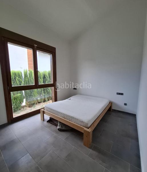 Foto cea40ff1-b360-49e2-9e81-00a888c386f1. Chalet con parcheggio piscina in El Bosque Chiva