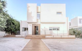 Xalet a La Algoda - Matola - Llano de San José. Chalet unifamiliar de diseño moderno en elche  un espacio único