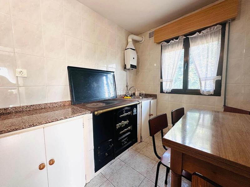 Foto 6b2d8cb0-38b0-4fe6-9ff1-effbfef08889. Casa en fresneu 1 casa de pueblo mas tres fincas y cuadra en Cabranes