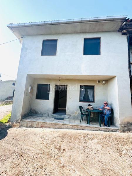 Foto c420f99c-773f-4a83-a32b-13c14610c3ee. Casa en fresneu 1 casa de pueblo mas tres fincas y cuadra en Cabranes