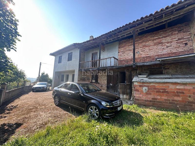 Foto d3a475ae-ecf7-4969-8e06-c96f7fd91914. Casa en fresneu 1 casa de pueblo mas tres fincas y cuadra en Cabranes
