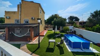 Xalet  Calle diseminados (p-15). Chalet reformado con encanto en ribaroja del túria  opción a dos
