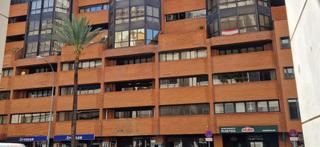 Bureau à Avenida de la república argentina 21. Oficina premium en los remedios, sevilla