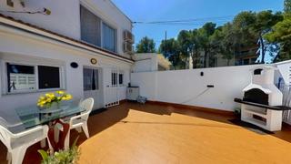 Maison jumelée  Carretera del far. Acogedor chalet adosado en cap salou con garage incluido