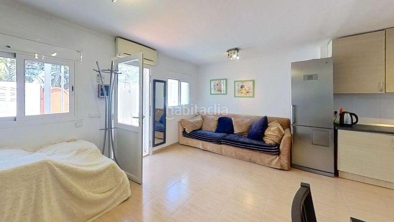Foto 7616369b-d525-4734-8305-c1b79c3543d6. Casa adossada amb aparcament a pla de maset - cap de Salou Salou