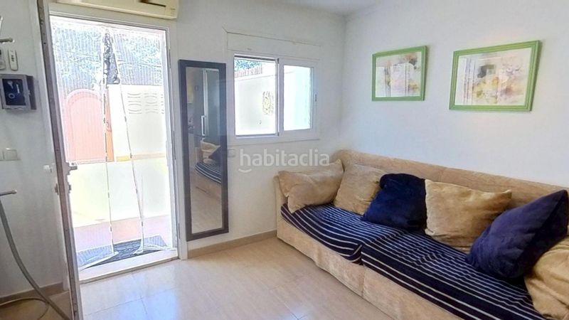 Foto 97796cbe-aad1-4f61-ac1d-7f01e1a3f2e8. Casa adossada amb aparcament a pla de maset - cap de Salou Salou