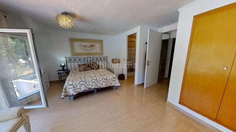 Foto b13f98a9-9e40-41fa-a0ba-66f3e940c143. Casa adossada amb aparcament a pla de maset - cap de Salou Salou