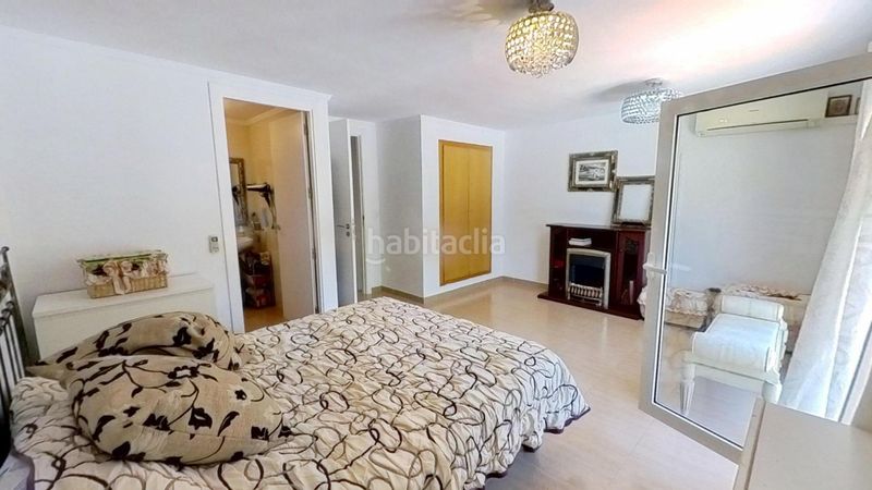 Foto ca53b81c-a261-4669-bf51-59231afb95dc. Casa adossada amb aparcament a pla de maset - cap de Salou Salou