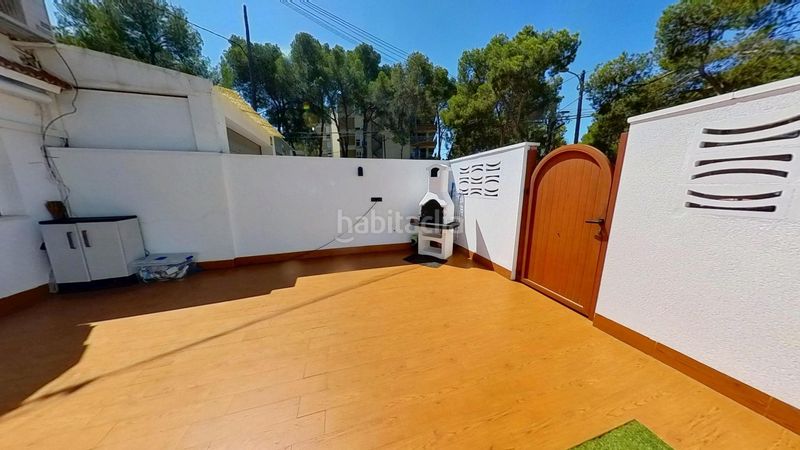 Foto cb30820b-6cfa-4a45-b4ed-13e5f96aaca7. Casa adossada amb aparcament a pla de maset - cap de Salou Salou