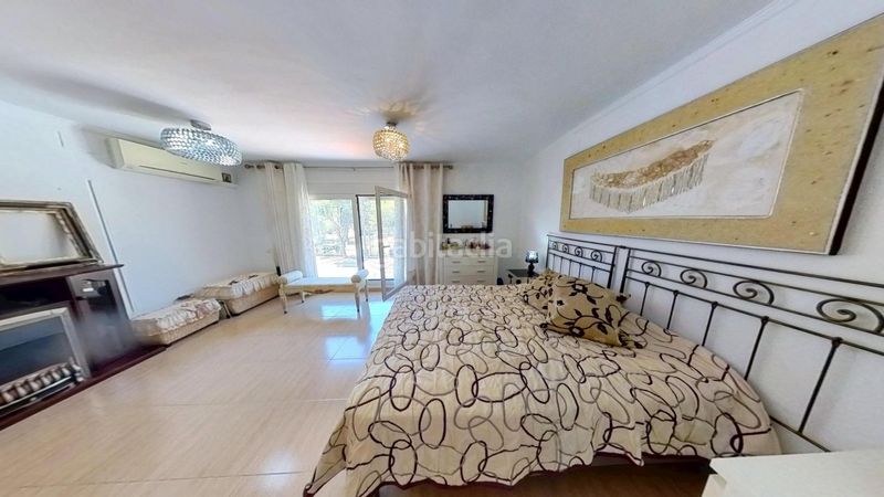 Foto cced0981-6afe-4271-ab6d-ea248167a960. Casa adossada amb aparcament a pla de maset - cap de Salou Salou