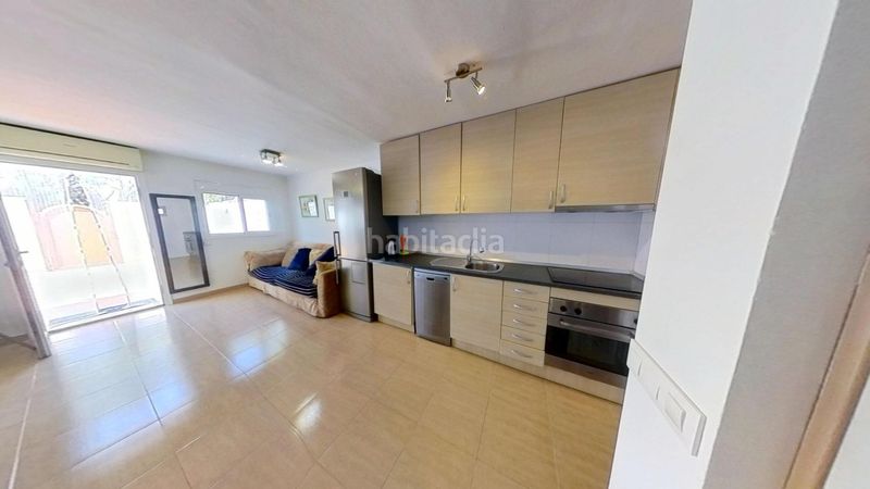 Foto fdf63bf0-fce8-4956-83a8-51752256af45. Casa adossada amb aparcament a pla de maset - cap de Salou Salou