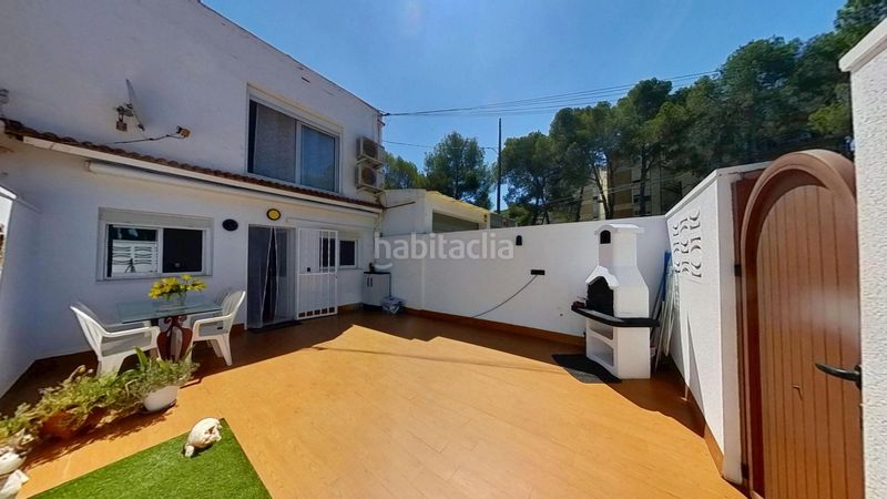 Foto 6cf838e9-b43c-403e-902a-66bc36f0386c. Casa adossada amb aparcament a pla de maset - cap de Salou Salou