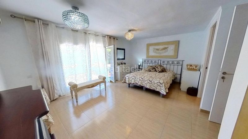 Foto d0ce175c-22b5-4dd2-a450-4b7112e1fb81. Casa adossada amb aparcament a pla de maset - cap de Salou Salou