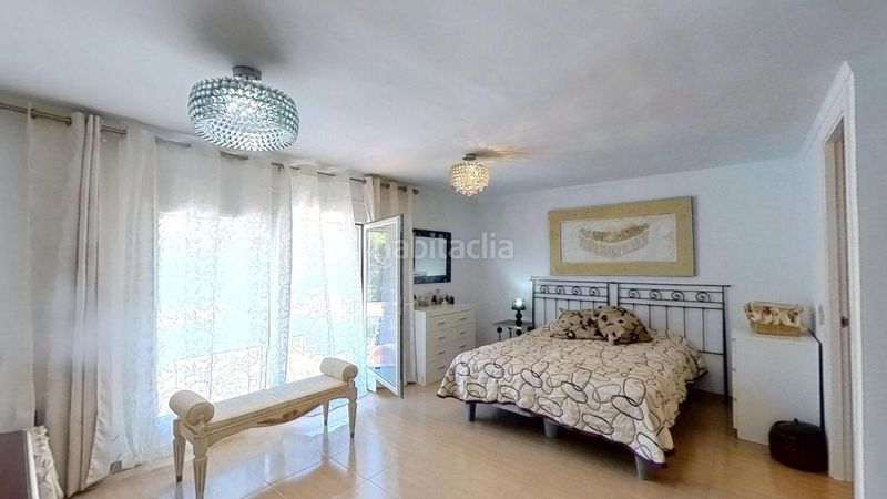 Foto e7bcce5d-9f54-4043-ae7e-ab0fb378dce1. Casa adossada amb aparcament a pla de maset - cap de Salou Salou