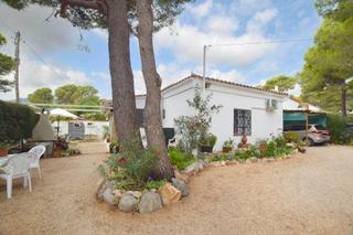 Xalet a Pratdip. Magnífico chalet independiente con jardín en planas del rei.