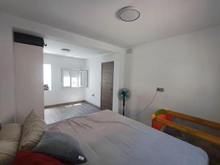 Casa adossada a Avenida menendez pelayo 232. Vivienda en avenida menéndez pelayo, la línea de la concepción