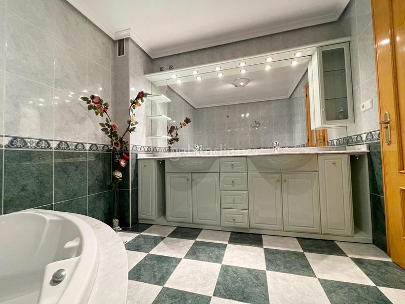 Foto 4f09e42f-b465-46e7-9863-b89a0e144e36. Appartamento con riscaldamento parcheggio in Casco Urbano Vinaròs