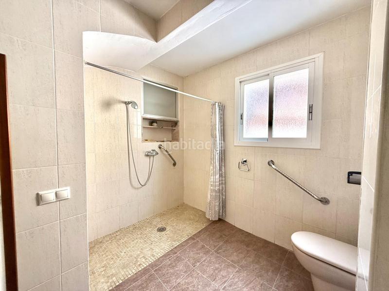 Foto 92c9ab06-510b-432f-b5c7-270d665d51f0. Haus mit heizung parking in Torreforta Tarragona