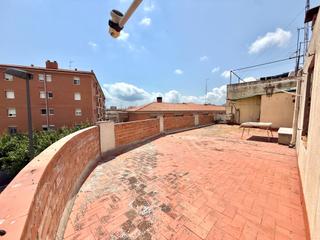 Haus  Calle segarra. Casa de 3 plantas en venta con local y terraza de 60m2, torrefor