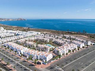 Casa aparellada a San Juan de los Terreros. Bungalow junto al mar en san juan de los terreros  mar de pulpí