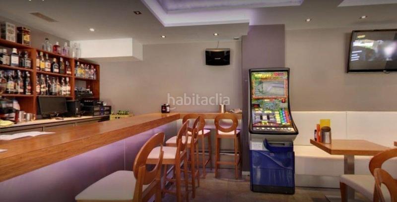 Foto fe0e1cc3-0af8-4e1d-be0a-62407247fb39. Alquiler local comercial cafetería en calle italia 3, almeria en Almería