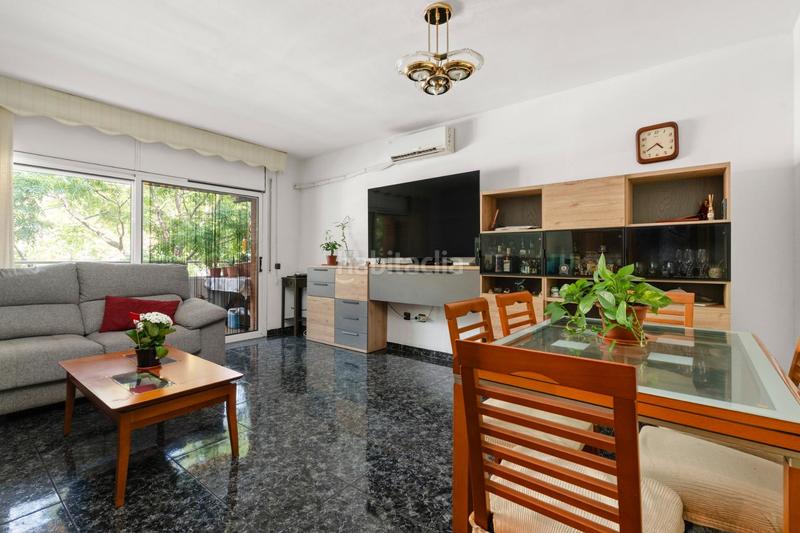 Foto 68cc7a5c-c35a-4d9e-bd62-dd09fa804127. Piso  de 115 m con terraza y patio , a 10 min de la playa en Malgrat de Mar