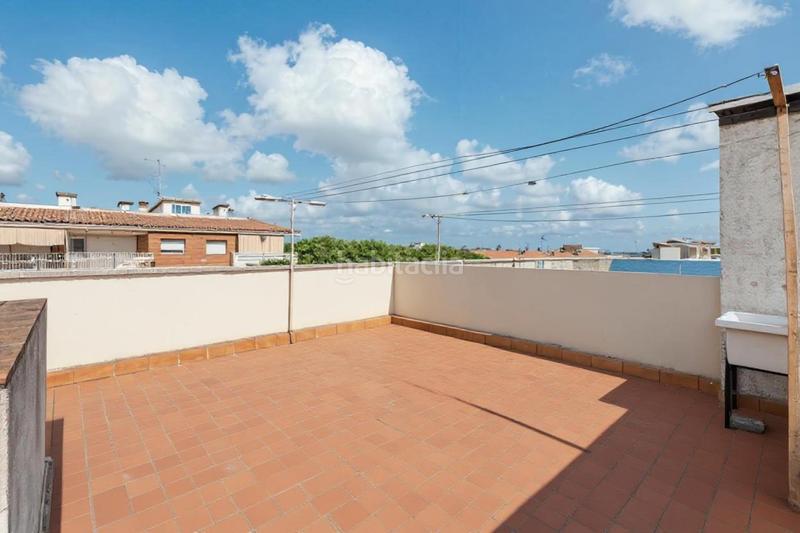 Foto dfdb8b4e-2b56-41bf-a15e-8d11a41a75d0. Piso  de 115 m con terraza y patio , a 10 min de la playa en Malgrat de Mar