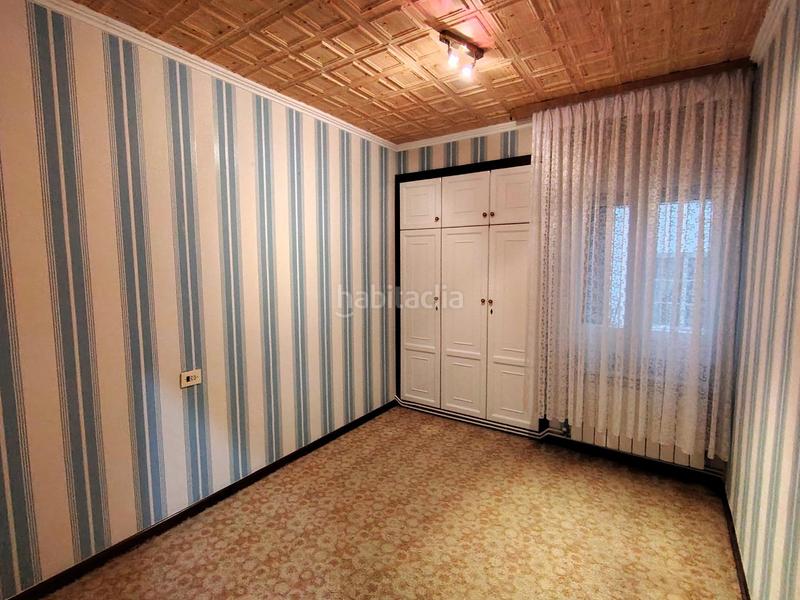 Foto 7f8d2903-c642-47b4-b857-c84d216b9b33. Haus mit heizung parking in Cee