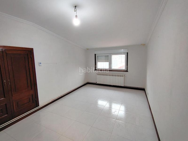 Foto ea873506-f1b5-4edc-b83f-3c36a08381db. Haus mit heizung parking in Cee