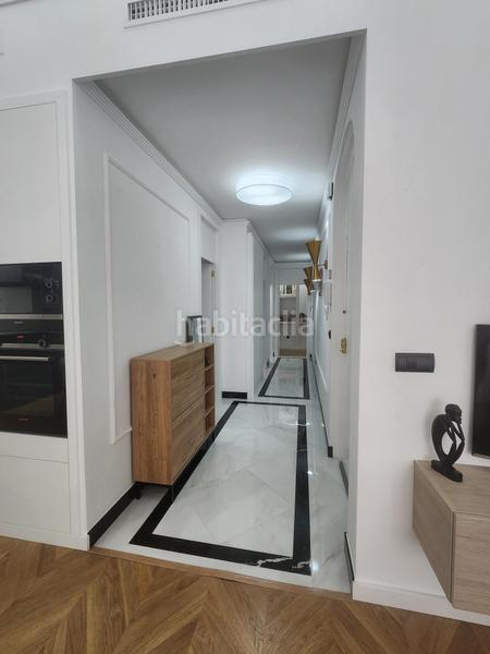 Foto 2318421e-0f50-432f-bdd5-8961471cd48d. Piso exclusiva propiedad junto a mercado central en Valencia