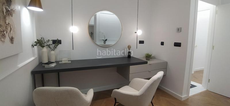 Foto 44bc2690-f9cf-4a37-8a29-4b2f3c40f781. Piso exclusiva propiedad junto a mercado central en Valencia