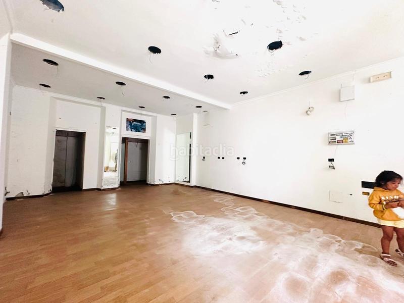 Foto 4598984e-e927-4b41-aeb3-b00e249eb404. Casa en calle basanta silva 5 impresionante casa y local comercial en el centro en Vilalba