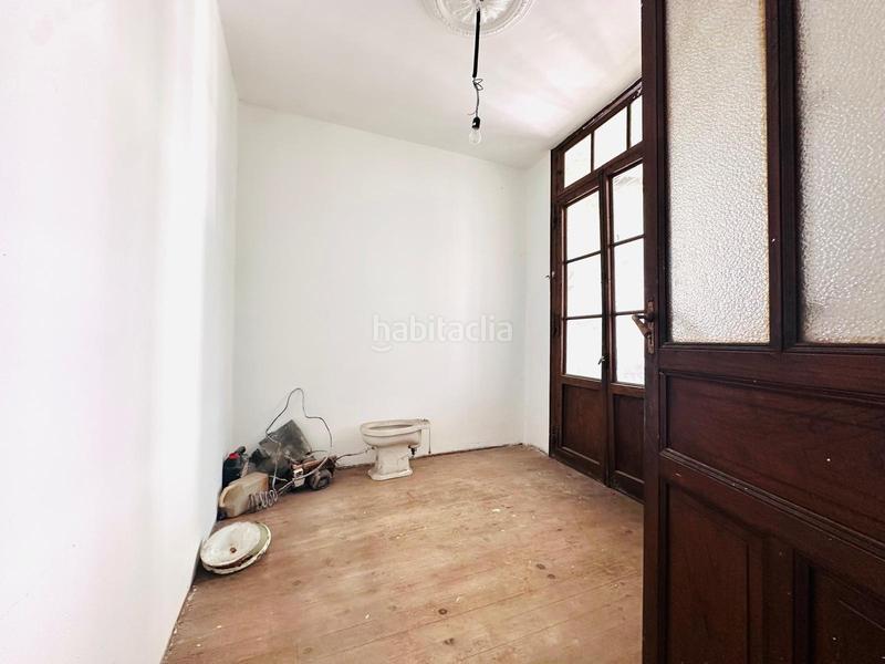 Foto c55d0bd6-d66f-454d-9c97-e9e6b71fd614. Casa en calle basanta silva 5 impresionante casa y local comercial en el centro en Vilalba