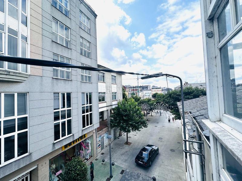 Foto c5ff8ca5-926e-4968-9f19-b25345e79212. Casa en calle basanta silva 5 impresionante casa y local comercial en el centro en Vilalba