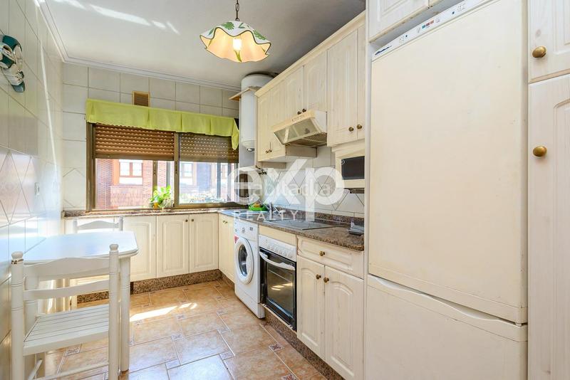 Foto 8f6f475a-bcd1-479c-ad8d-8491dbde2b5d. Piso en calle juan alvargonzalez 89 piso en el Llano calle juan alvargonzález, en Gijón
