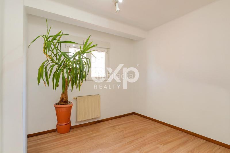 Foto 3a6bdd1b-f55d-4e68-9ec5-92fab10fb762. Piso en calle samuel sanchez 5 piso en venta en calle samuel sánchez 159.000 en Oviedo