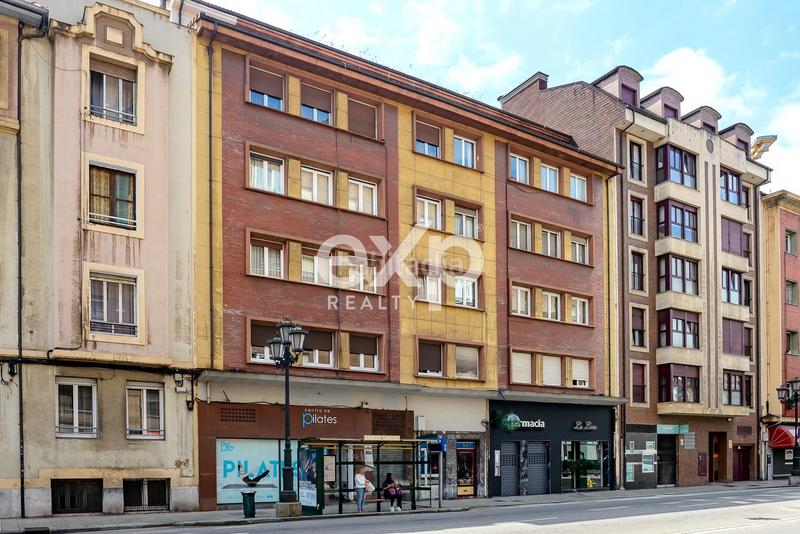 Foto 3eb0e96c-7ca0-4acb-9e55-07aff97b4b50. Piso en calle samuel sanchez 5 piso en venta en calle samuel sánchez 159.000 en Oviedo
