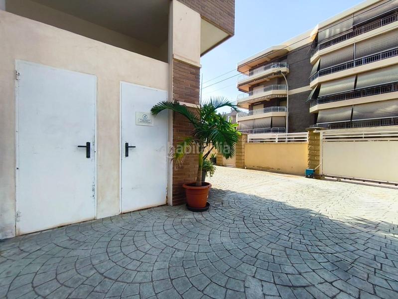 Foto f3bc7321-b2a7-4bcc-b318-8069cff47224. Piso  en venta en avenida de murcia en Gran Playa Santa Pola