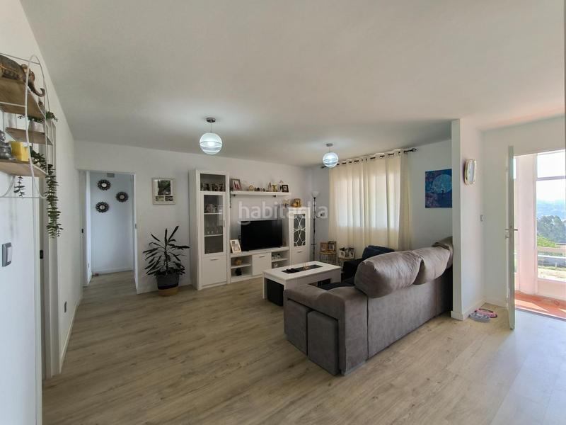 Foto 134308f6-890e-4049-99a6-1500414a665d. Semi detached house with parking in Parroquias Rurales Pontevedra