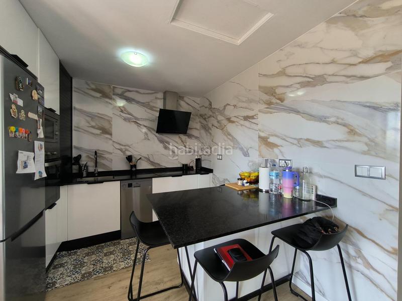 Foto 5af0df21-5d20-464f-80c5-784c3b281a01. Casa adosada espacioso adosado en lérez tu oasis cerca del centro en Pontevedra